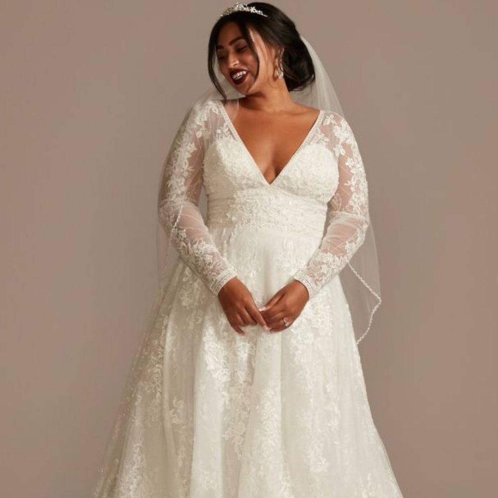 Oleg Cassini Ivory Lace Long Sleeve Keyhole Back Wedding Dress